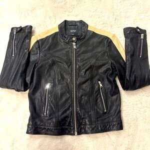 DESIGNER BRAND LAMARQUE 💯% real leather jacket
PRELOVED CONDITION PTP 18”